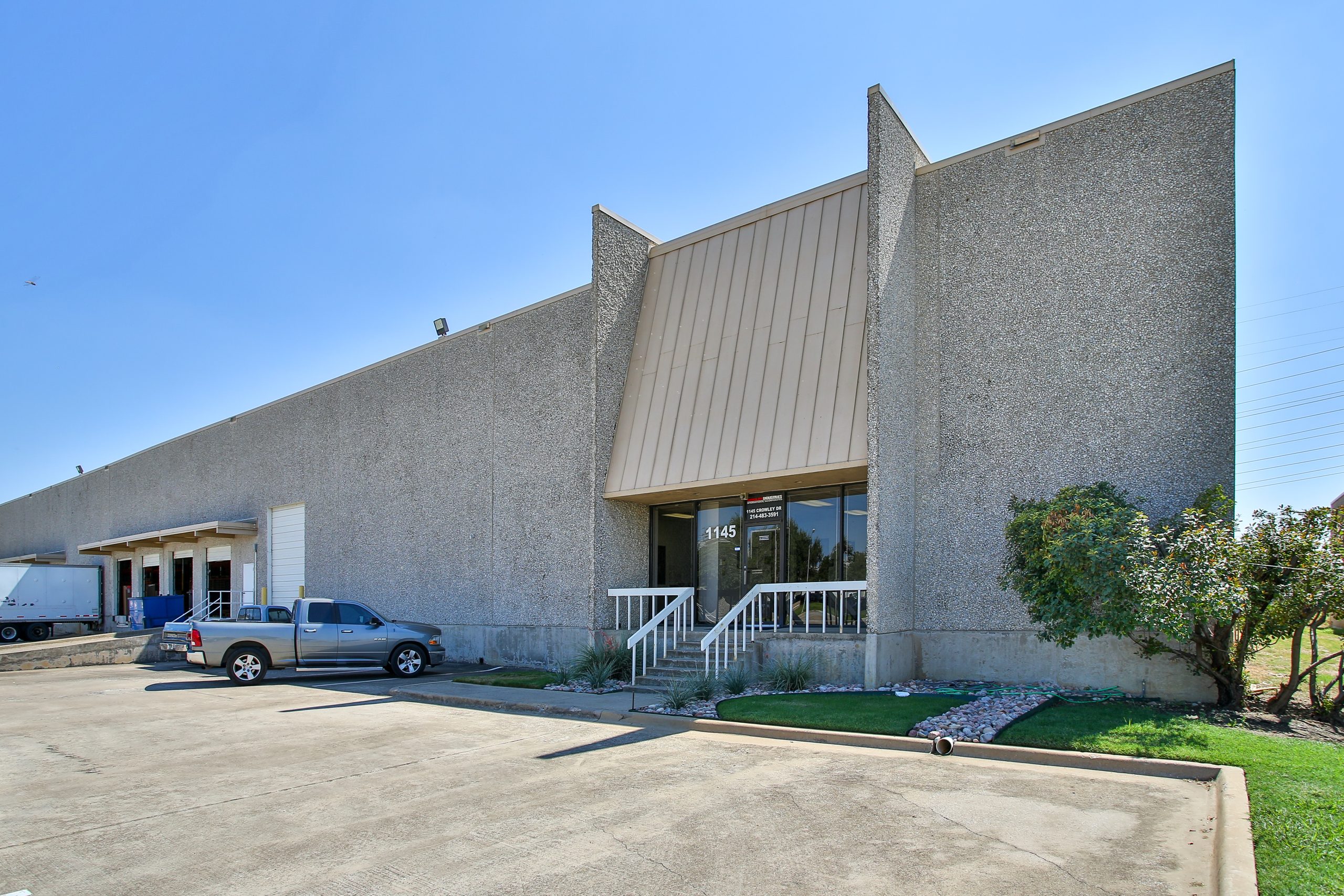 1135 & 1215 Crowley Drive