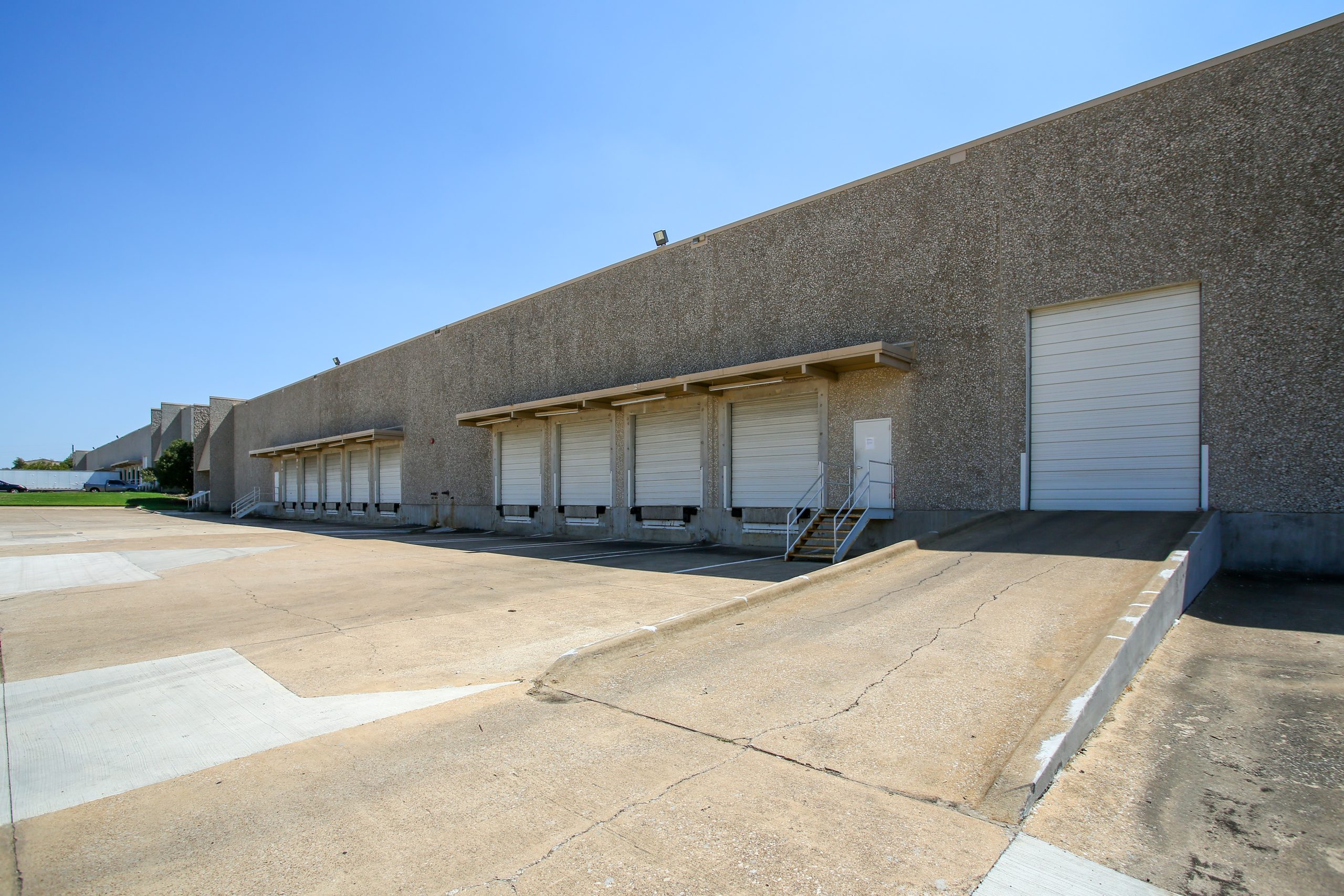1135 & 1215 Crowley Drive